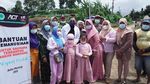 Nyata! 10 Potret Ashanty Beri Bantuan ke Korban Erupsi Semeru