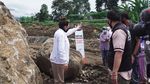 Nyata! 10 Potret Ashanty Beri Bantuan ke Korban Erupsi Semeru