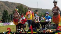 Kapolres Tangsel AKBP Iman Imanuddin memberikan penghargaan dan bonus itu langsung sebagai bentuk kepedulian dan apresiasi terhadap atlet berprestasinya yang telah bekerja keras dalam bidang pembinaan maupun olah raga.