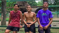 Bukan tanpa alasan, Bio One sengaja mengubah bentuk tubuhnya demi memerankan komedian Gepeng dalam film Srimulat: Hil yang Mustahal. Lihatlah kini bentuk tubuh Bio One. Foto: dok. Instagram Bio One