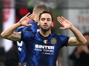 Calhanoglu Penasaran Sekuat Apa Liverpool