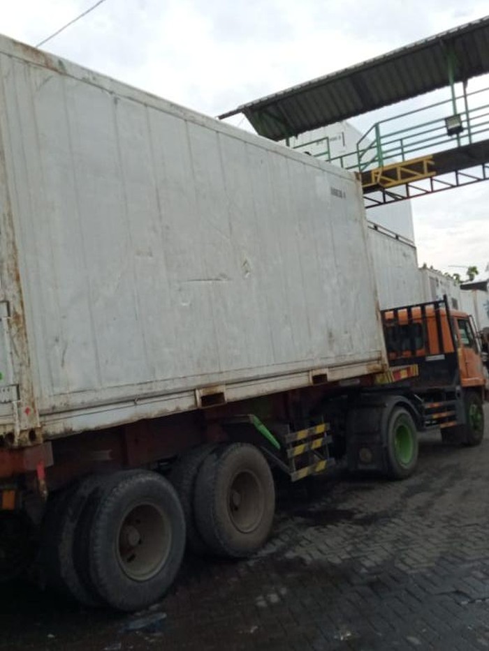 cold storage  sebuah ruangan yang dirancang khusus dengan kondisi suhu tertentu yang mempunyai fungsi utama untuk mempertahankan mutu ikan hasil tangkapan
