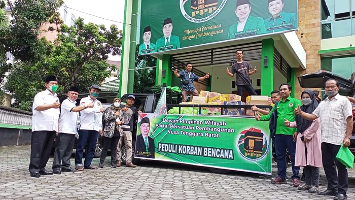 DPW PPP NTB Bagikan Bantuan ke Warga Terdampak Banjir di Lombok Barat