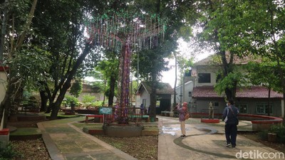 Foto: Dulu Jadi Primadona, Begini Kondisi Wisata Taman Lampion Kudus Kini
