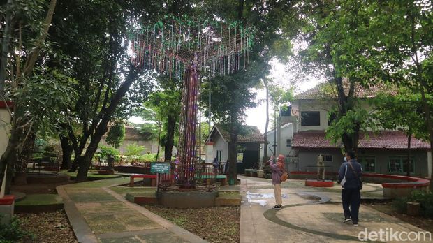 Duh, Wisata Taman Lampion di Kudus Kondisinya Mengenaskan