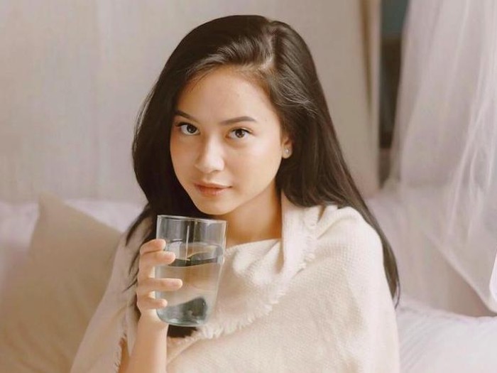Hanggini Jeha alias Hanggini yang curhat kekasih selingkuh