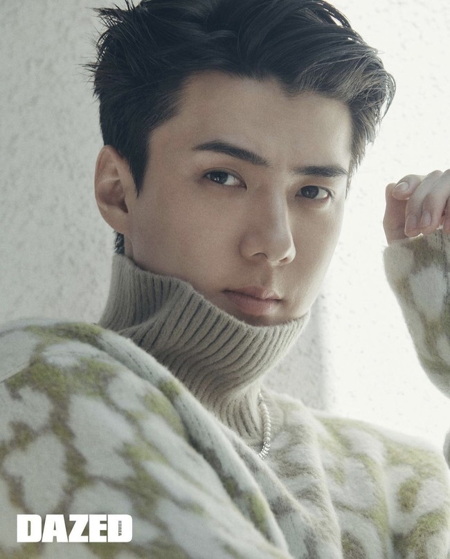 Sehun EXO dikenal sebagai pemilik wajah terbaik sebelum menjadi visual grup EXO. Foto-foto semasa kecilnya menjadi perbincangan setelah Sehun debut. Kini Sehun EXO menjadi lawan main Song Hye Kyo dalam drama Korea Now We Are Breaking Up. Foto: dok Instagram @oohsehun