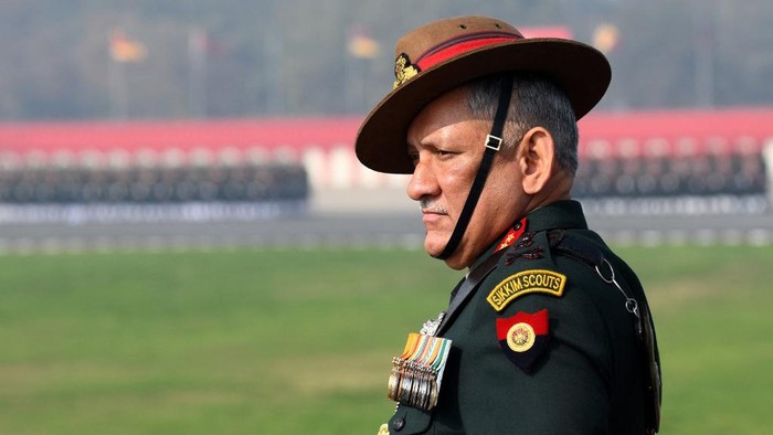 (FILES) In this file photo taken on January 15, 2018 the then Indian army chief Bipin Rawat inspects the 
Army Day parade in New Delhi. - A helicopter carrying Indias defence chief General Bipin Rawat crashed in the southern state of Tamil Nadu on December 8, 2021, the air force said. (Photo by SAJJAD HUSSAIN / AFP)