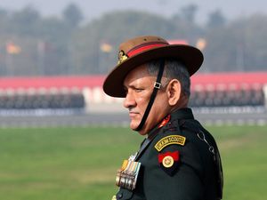 Heli Jatuh Tewaskan 13 Orang Termasuk Jenderal India, PM Modi Berduka