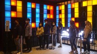 Pengunjung hanya perlu antre dengan tertib untuk masuk kedalam sebab pengunjung tidak dikenakan biaya alias gratis. 