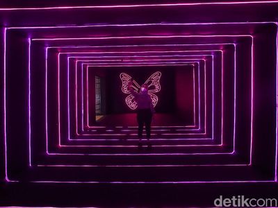 Jeprat-jepret Asik di Popart Jakarta