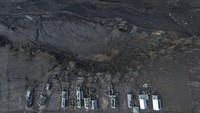 Dusun Curah Kobokan merupakan salah satu lokasi terparah terdampak awan panas guguran Gunung Semeru dan salah satu dusun terdekat dengan kawah Gunung Semeru.