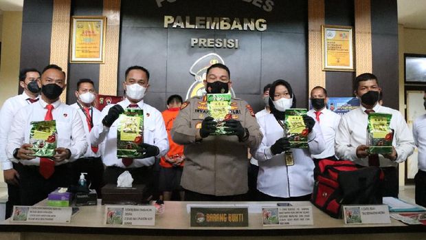 Konpers 5 kilogram sabu senilai Rp 2,5 miliar asal Riau, gagal beredar di Sumsel.