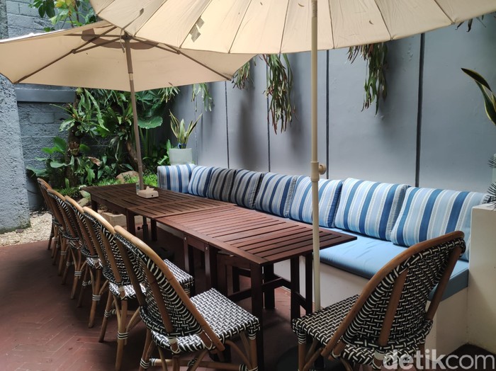 Nur Corner: Gurih Lembut Bubur Terenak Se-Asia Tenggara Favorit Sandiaga Uno Nur Corner: Gurih Lembut Bubur Terenak Se-Asia Tenggara Favorit Sandiaga Uno