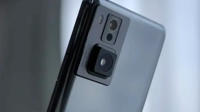 Oppo pamerkan teknologi kamera retractable