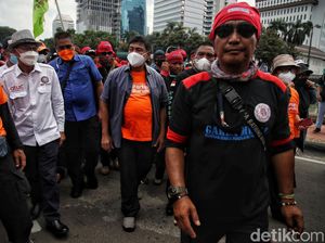 Buruh Tolak Keras Kang Emil Atur Upah Pekerja di Atas 1 Tahun