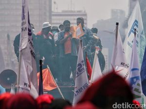 Buruh Tagih Janji Anies Revisi UMP DKI Jakarta 2022