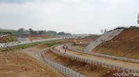 Jalur tersebut nantinya akan melintasi jalan Kiara Payung-Jatinangor hingga tembus ke perempatan jalan satu arah antara kampus Unpad dan ITB.