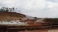 Jalur tersebut menjadi akses keluar pintu tol Cisumdawu terdekat bagi para pengendara baik dari arah Jakarta, Bandung atau pun Sumedang yang akan menuju ke kawasan kampus Jatinangor.