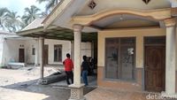 Rahasia Ilahi, Rumah Ini Utuh Di Tengah Bangunan Rusak Diterjang Erupsi ...