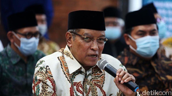 Ketua Umum Pengurus Besar Nahdlatul Ulama (PBNU) petahana, Said Aqil Siraj mengumumkan kesediaannya untuk maju sebagai calon Ketum PBNU periode 2021-2026 di Muktamar ke-34 NU, Lampung.