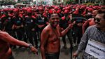 Semangat Buruh yang Tak Kenal Lelah Tuntut Kenaikan Upah