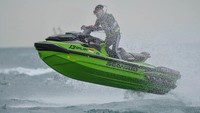 Putra bos JNE itu kerap menyalurkan hobinya di kawasan Kepulauan Seribu setiap akhir pekan. Dok. Pribadi