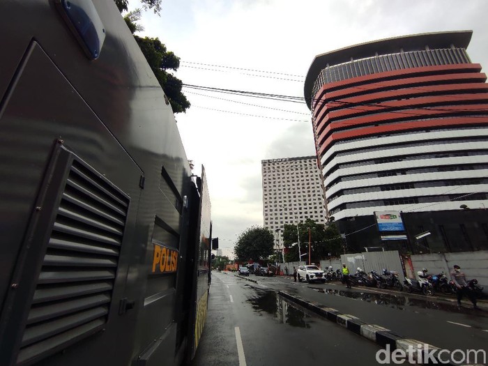 Gedung KPK dikawal ketat (Azhar Bagas Ramadhan/detikcom)