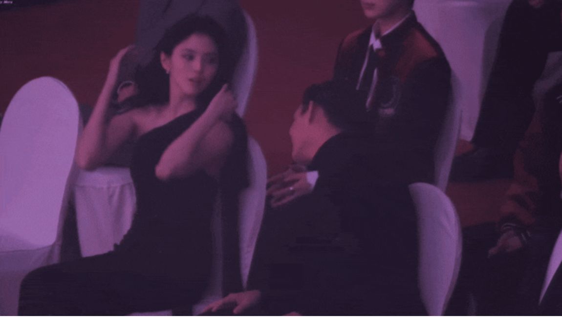 Interaksi Han So Hee dan Yoo Ah In