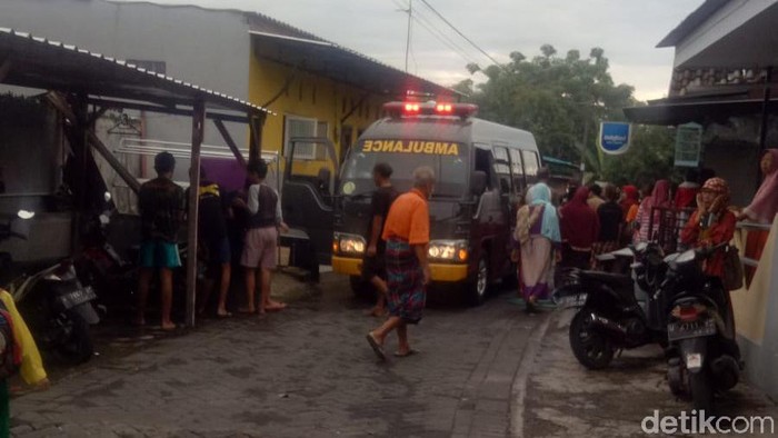 janda di sidoarjo bakar diri