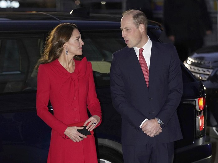 Britains Prince William and Kate, Duchess of Cambridge, arrive for the Together At Christmas community carol service at Westminster Abbey in London, Wednesday, Dec. 8, 2021. (Stefan Rousseau/PA via AP)