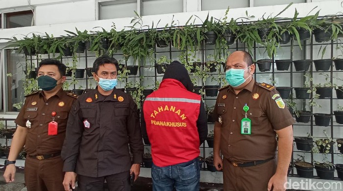 Koruptor yang buron 17 tahun ditangkap di Bandung