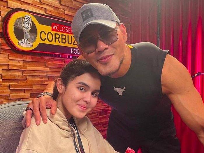 Laura Anna saat bertemu dengan Deddy Corbuzier.