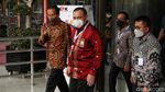 Momen Jokowi Hadiri Peringatan Hari Antikorupsi Sedunia di KPK