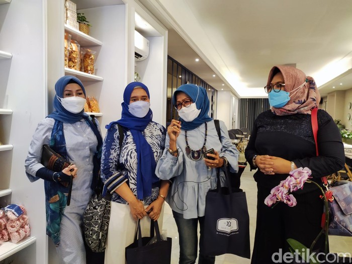 Nur Asia Uno Dirikan Nur Corner untuk Bantu Pasarkan Produk UMKM Nur Asia Uno Dirikan Nur Corner untuk Bantu Pasarkan Produk UMKM