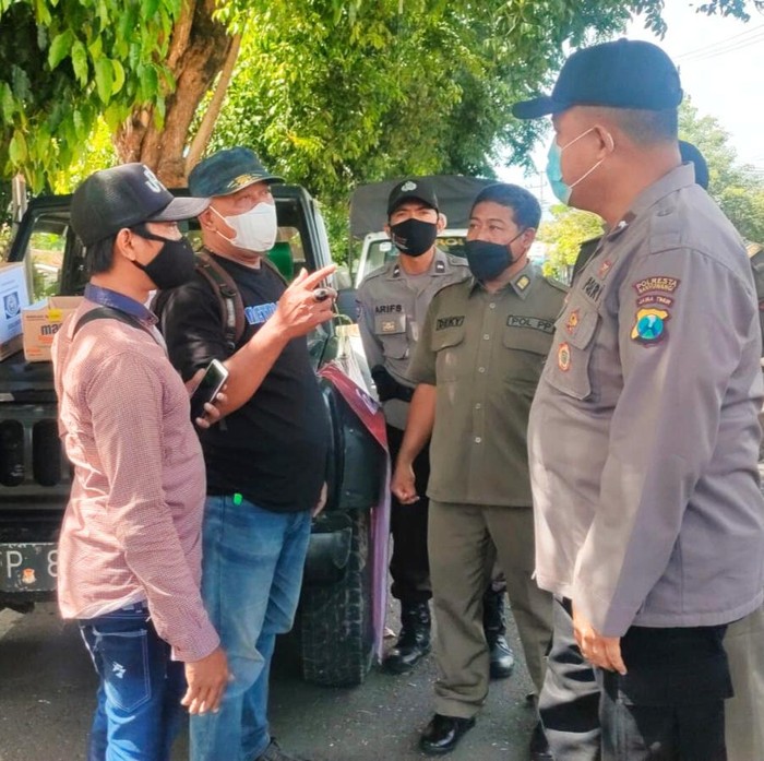 Pemkab dan Polisi Banyuwangi Tertibkan Aksi Galang Dana Erupsi Semeru yang Tak Kantongi Izin