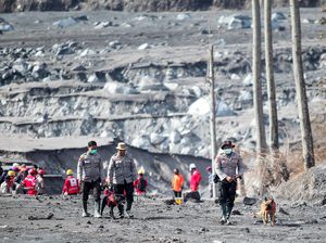Satgas soal Kendala Penanganan Erupsi Semeru: Sungai Berasap-Kendaraan Relawan