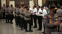 Novel Baswedan dkk mendapat ucapan selamat usai dilantik.