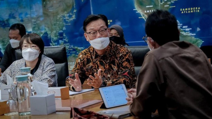 Sandiaga bertemu Duta Besar Korea Selatan untuk Indonesia, Park Taesung, Rabu (8/12/2021)