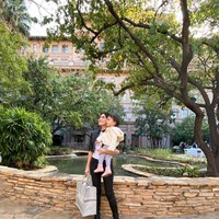 Shandy Aulia sendiri tampak tidak merespon pertanyaan-pertanyaan netizen terkait keberadaan suaminya itu. Sebelumnya hubungan Shandy dan sang suami sendiri memang sempat dikabarkan renggang. Foto: Instagram/@shandyaulia