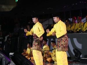 Mengenal Pakaian Adat Riau: Jenis dan Maknanya yang Mengandung Nilai Islami