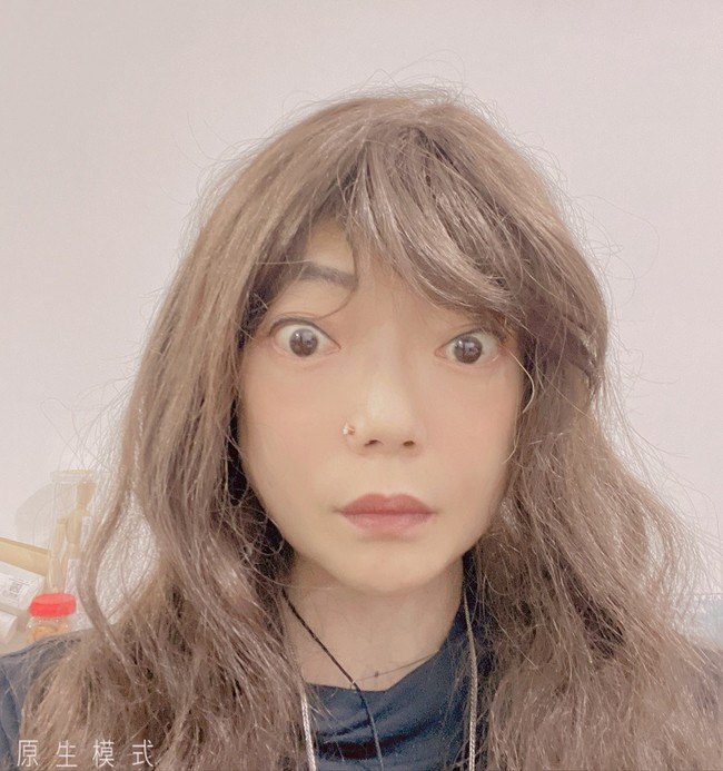 Wu Zhiheng akhirnya tinggal bersama sang ayah, namun kondisi kesehatannya semakin memburuk hingga mengalami kelumpuhan. Setelah delapan tahun menikah dengan sang konglomerat, Wu Zhiheng kehilangan berat badan hingga 44 kilogram. Foto: dok. inf news