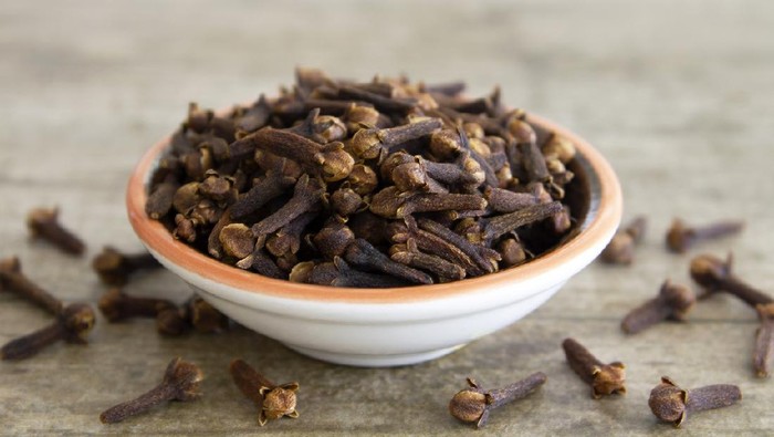 5 Manfaat Cengkeh dalam Minuman, Cegah Kanker dan Sehatkan Hati