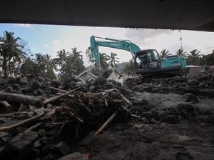 BNPB Janjikan Hunian Sementara Korban Erupsi Semeru Rampung 2 Bulan