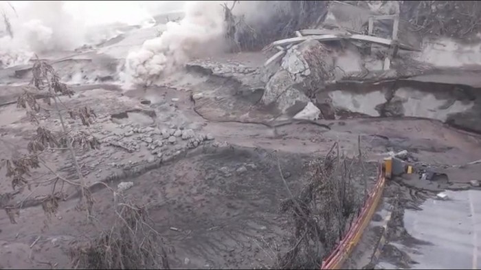 banjir lahar dingin semeru