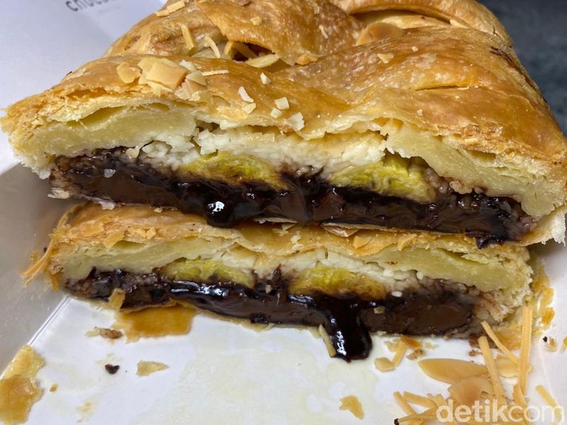 Chocban Jakarta: 'Strudel' Pisang Kekinian dan Donat Sourdough Premium Kesukaan Seleb
