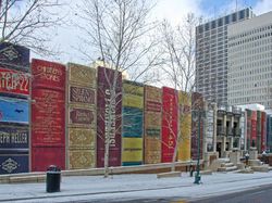 Imajinasi Arsitek Ciptakan Gedung Bentuk Anjing Hingga Naga