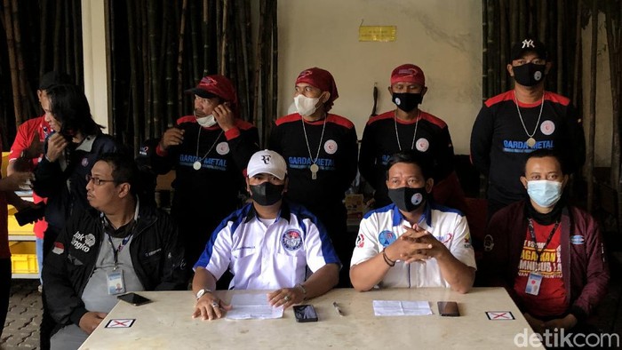 Jumpa pers serikat pekerja TransJakarta