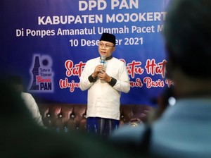 Silaturahmi ke Sejumlah Ponpes di Jatim, Zulhas Bantah untuk Pilpres 2024