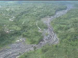 Kawasan yang Dilewati Lahar Gunung Semeru Akan Diberi Penanda